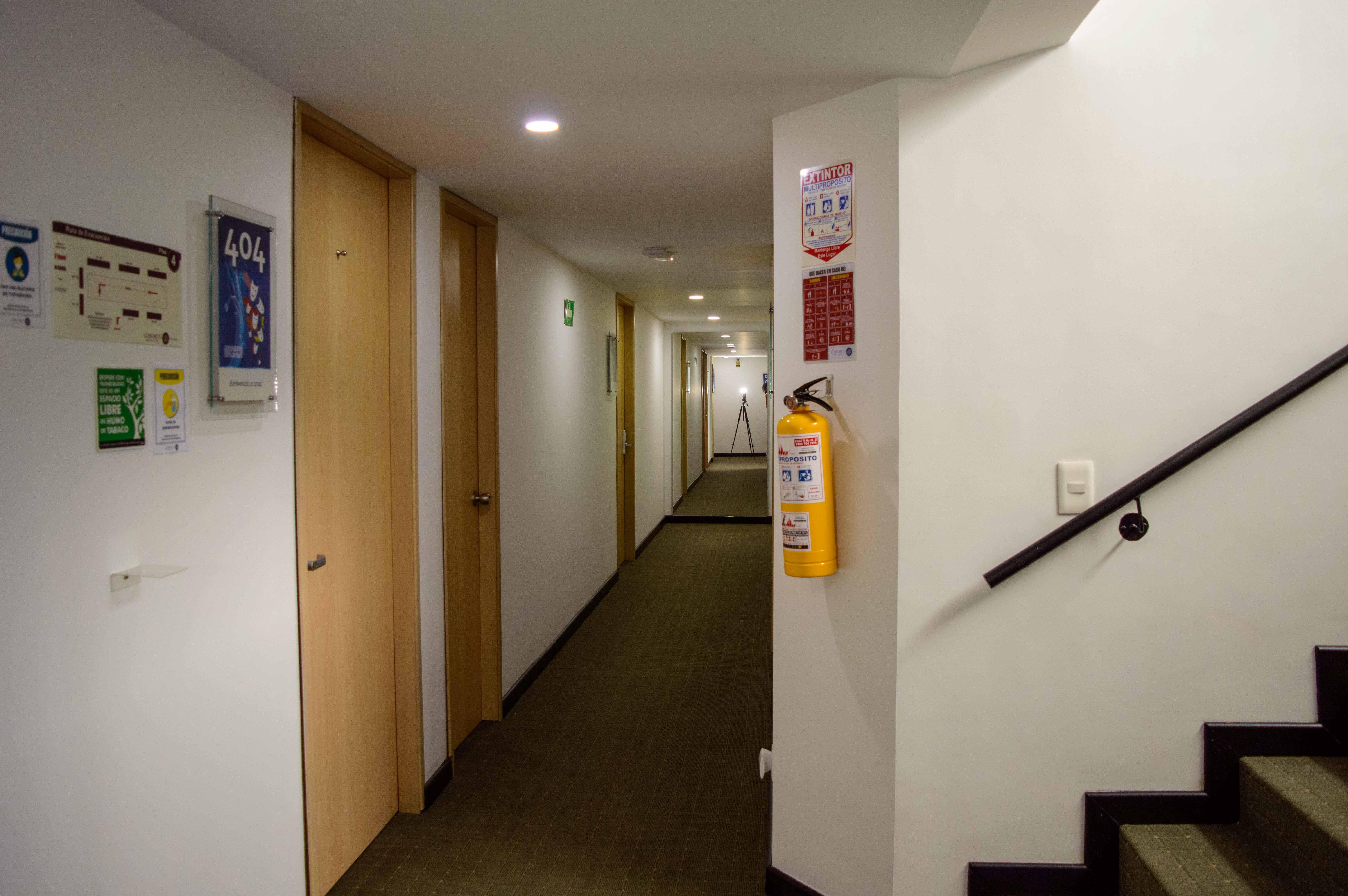 Hotel Confort Castellana 95 Bogotá Esterno foto